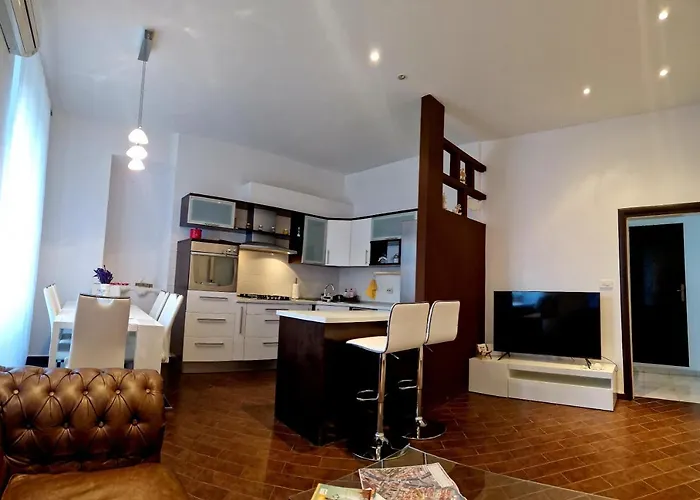 Queen Of Stay - Apartment Lili