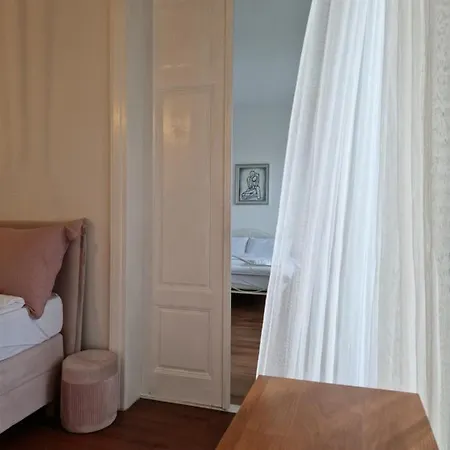 Queen Of Stay - Apartment Lili Rijeka Exterior photo
