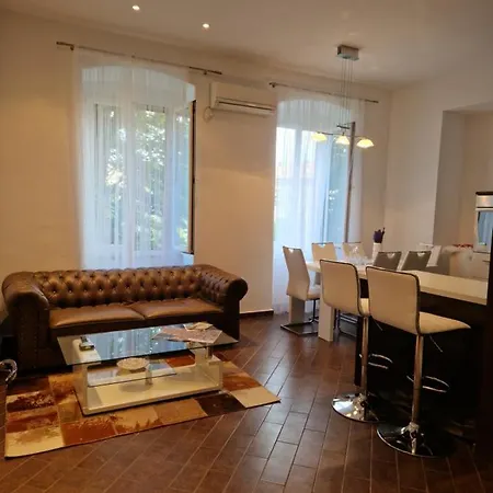 Queen Of Stay - Apartment Lili Rijeka Exterior photo